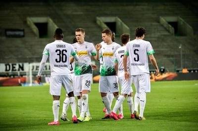 爱游戏官方 -窗口期突围战来临；门兴格拉德巴赫围绕英超造点机会；悬念犹存；轮换策略成焦点的简单介绍