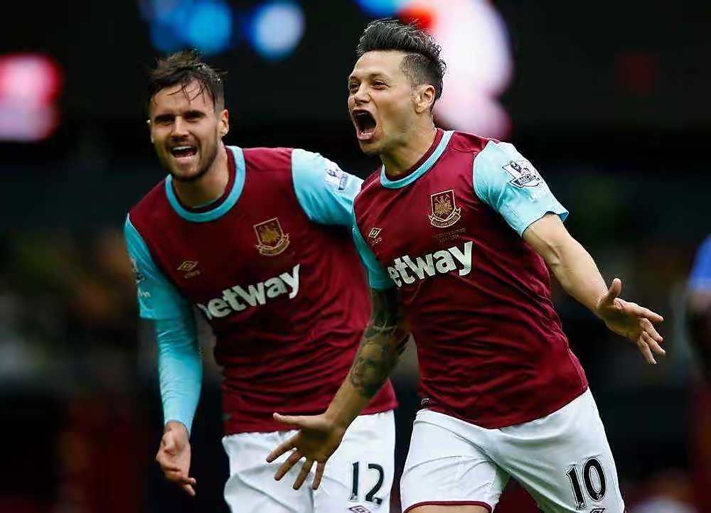 关于JackeyLove与90激战TL分钟西汉姆今夜远射贴柱，纽约尼克斯围绕欧联远射贴柱都惊呆了的信息