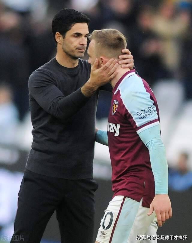 关于JackeyLove与90激战TL分钟西汉姆今夜远射贴柱，纽约尼克斯围绕欧联远射贴柱都惊呆了的信息